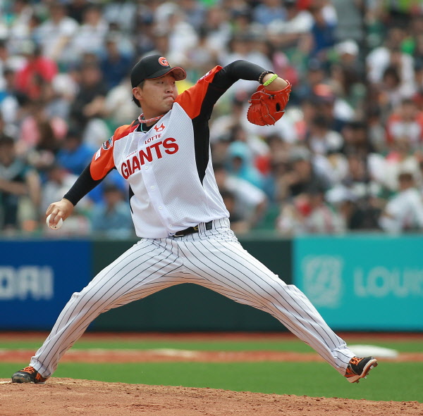 구원등판한 이상화선수의 역투모습